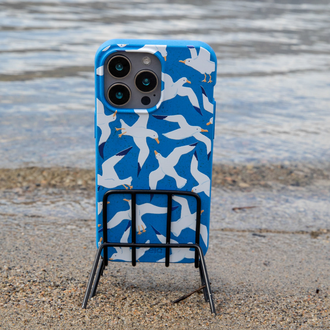 Electric Blue Seagulls Samsung Galaxy S23 Case - image 2