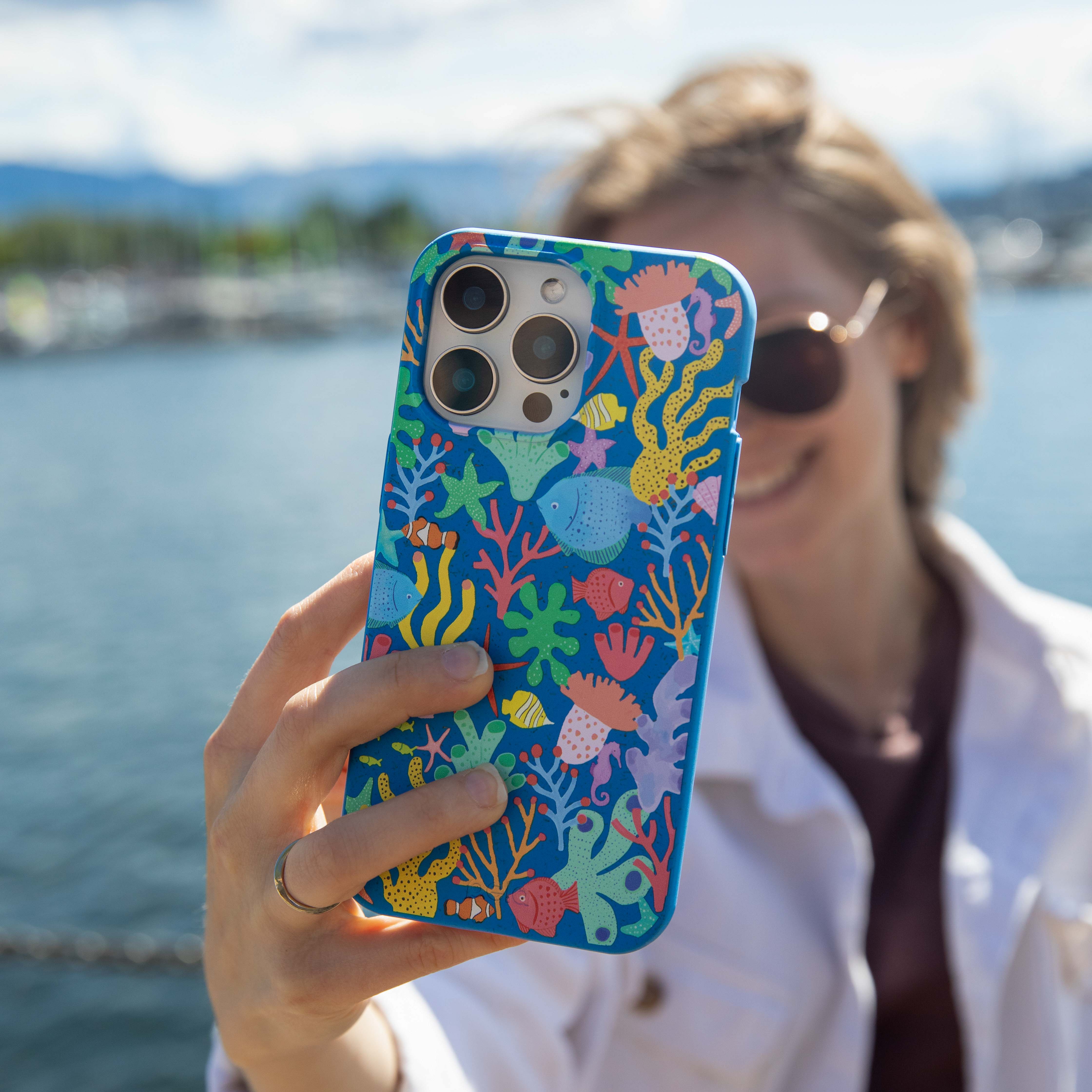 Coque iPhone Air à fleurs sous-marines bleu électrique - image 2