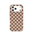 Coque pour iPhone 17 Pro Max à carreaux chocolat et latte