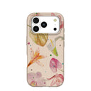 Coque iPhone 17 Pro avec bouquet de coquillages et strass