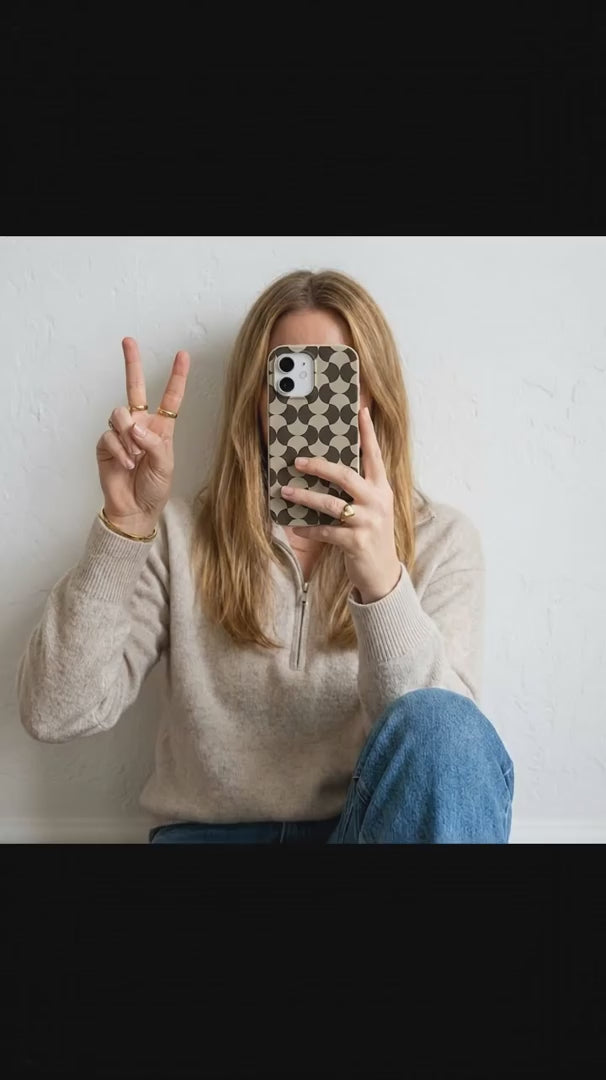 London Fog Graphic Groove iPhone 15 Pro Case - Product video demonstration