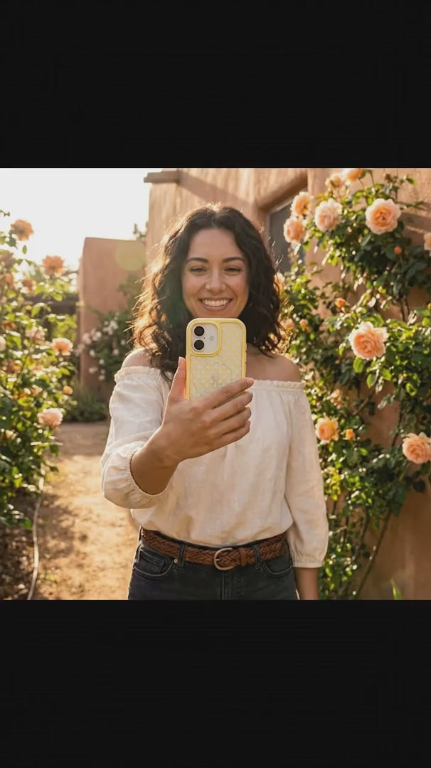 Clear Sunny Spots iPhone 17 Pro Case With Sunbeam Ridge (MagSafe included) - Product video demonstration