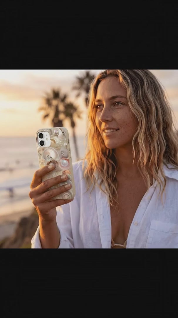 London Fog Sea Gems iPhone 15 Pro Case - Product video demonstration