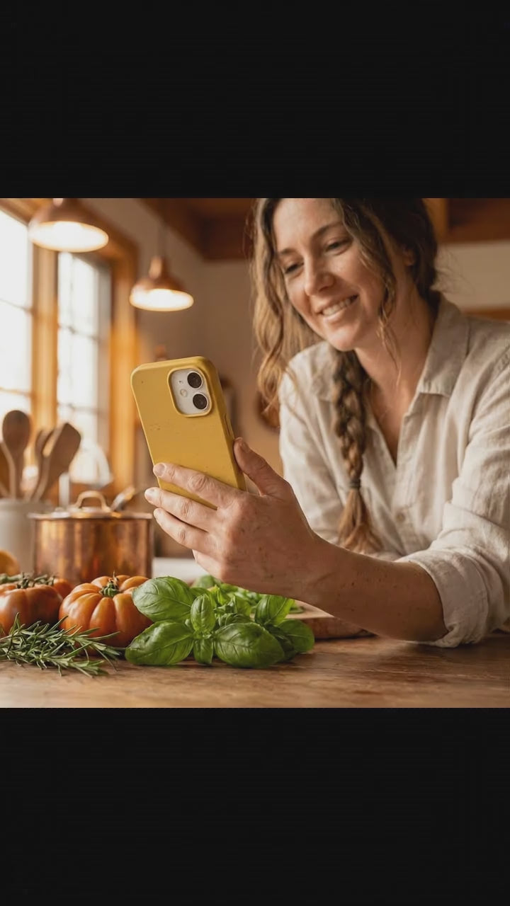 Honey iPhone 17 Case - Product video demonstration